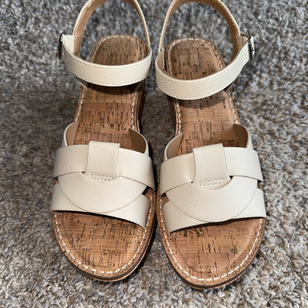 Cream Sandals with Cork Sole